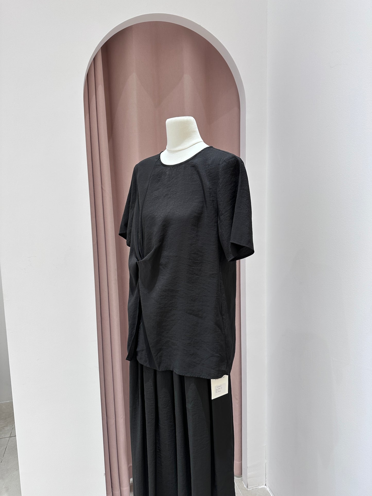 10889|精奢风极简连衣裙