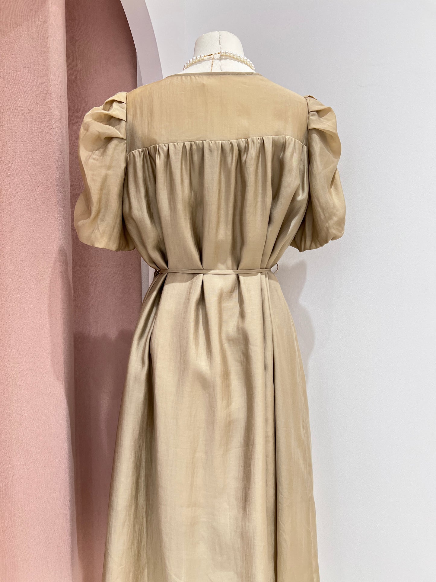 10920|法式泡泡袖连衣裙